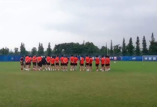 巨胸喷奶水视频www免费观看